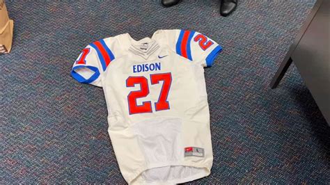 Edison football inspired by fallen Navy Corpsman in upset