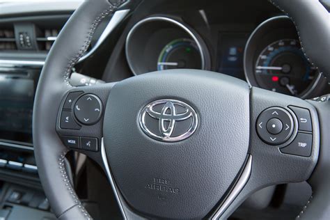 Auris Hybrid Interior (2015 - 2016) - Toyota Media Site