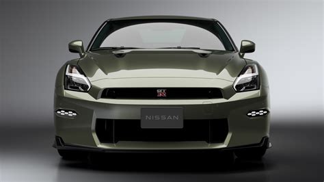 2024 Nissan GT-R Gets Updated T-Spec, Boasts Better Aero & Iconic ...