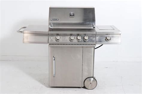 Jenn-Air Stainless Steel Four-Burner Gas Grill | EBTH