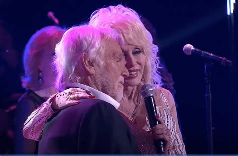 WATCH: Dolly Parton Sweetly Serenades Kenny Rogers with 'I Will Always ...