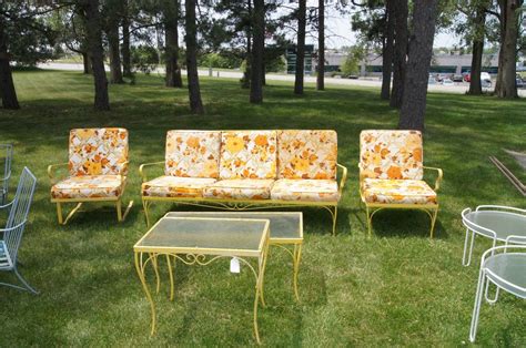 Top Vintage Metal Lawn Chairs Random 2 1950s Patio Furniture | Retro ...