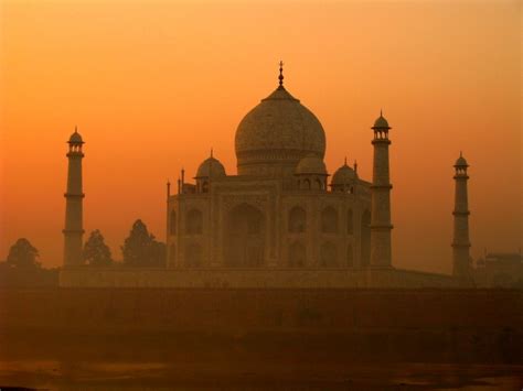 File:Taj Mahal in India.jpg - Wikimedia Commons