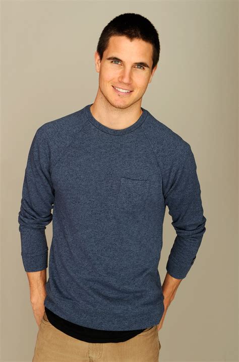 Image - Robbie Amell 003.jpg | The Tomorrow People Wiki | FANDOM ...