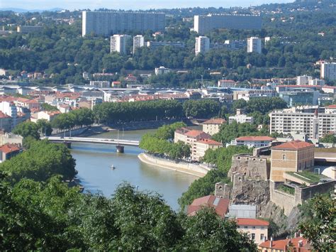 Les deux rives | Lyon, France | Guillaume Cattiaux | Flickr