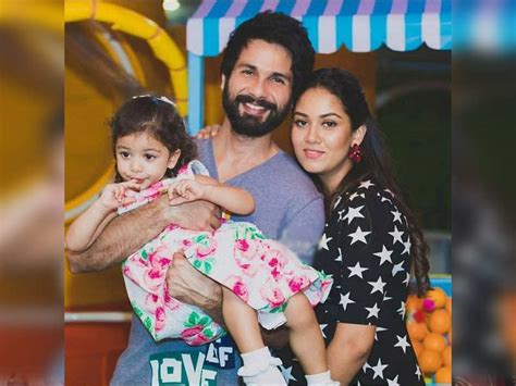 Shahid Kapoor Family History - She dated shahid but things didn't go history is a good way to ...