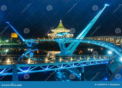 Darul Hana Bridge Kuching Waterfront Editorial Stock Image - Image of holiday, architecture ...