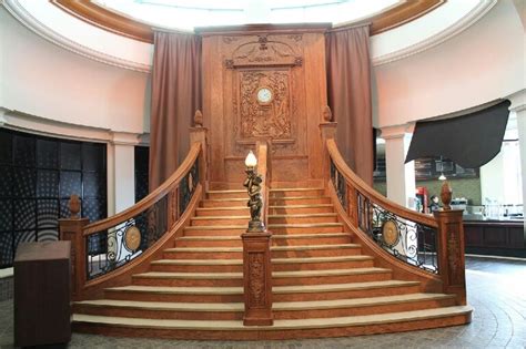 158 best The Grand Staircase - Olympic, Titanic & Britannic images on ...