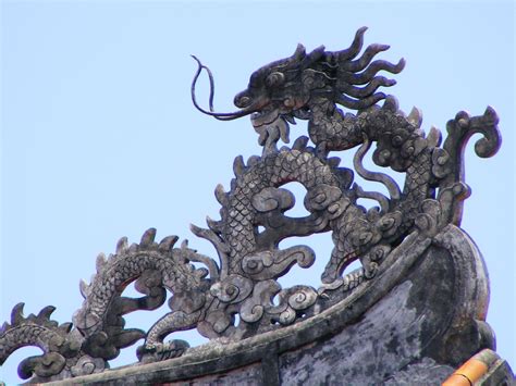 File:Roof detail, dragon.jpg - Wikipedia