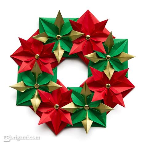 Origami Christmas Wreath — Holiday Origami - Go Origami