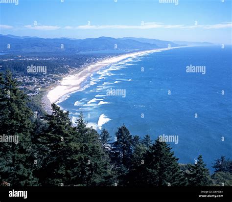 Beach / Shoreline view, Manzanita, Oregon, USA Stock Photo - Alamy