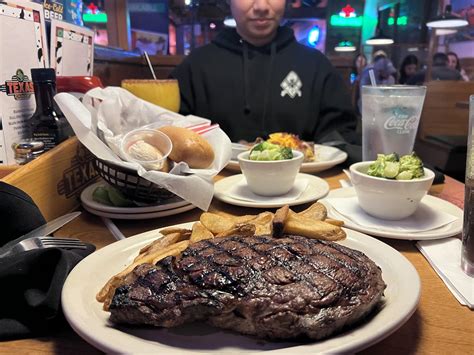 24 oz. Ribeye at Texas Roadhouse - Dining and Cooking