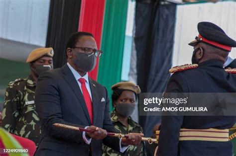 14 Malawi Defence Force Commander Stock Photos, High-Res Pictures, and Images - Getty Images