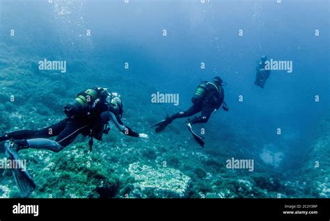 Scuba diving, diving, shipwreck Stock Photo - Alamy