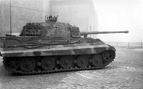 Download Tiger II World War II Military Tank HD Wallpaper