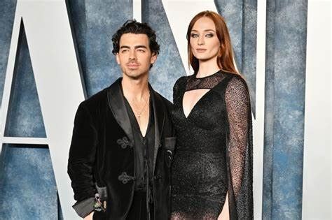 Joe Jonas Files For Divorce From Sophie Turner - India Bytes - Indias ...