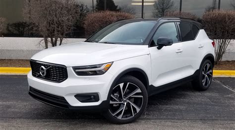 Test Drive: 2019 Volvo XC40 R-Design | The Daily Drive | Consumer Guide® The Daily Drive ...