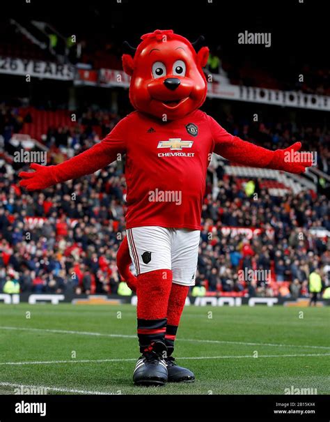 How To Be A Mascot For Manchester United - Impactbelief10