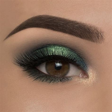 Love this Eyeshadow Look | Green eyeshadow look, Green eyeshadow ...