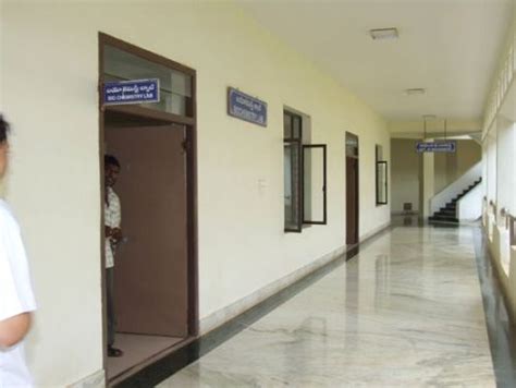 NRI Medical College, Andhra Pradesh Courses, Fee, Cut Off, Eligibility