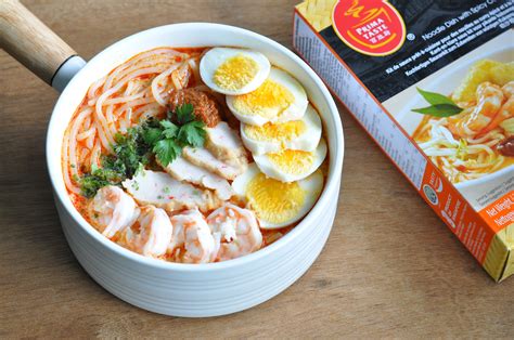 Singapore Laksa with Prima Taste Ready-To-Cook Meal Kits - Eat What Tonight