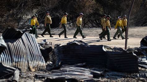 Woolsey Fire: Woman drives through flames while fleeing wildfire in ...