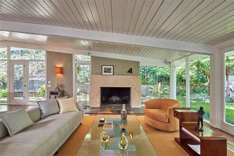 Interior-design-photography-of-California-modern-post-and-beam-style-home