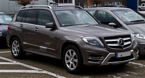 File:Mercedes-Benz GLK 250 BlueTEC 4MATIC Sport-Paket AMG (X 204, Facelift) – Frontansicht, 22 ...
