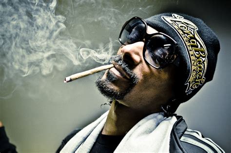 Snoop Dogg Smoking Weed