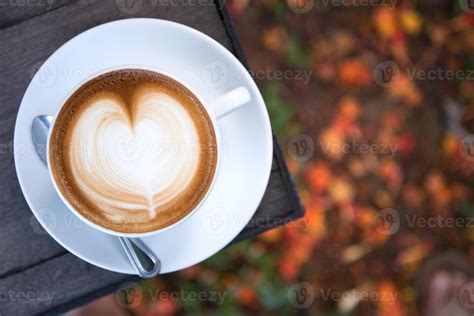 latte art coffee with heart shape 8031365 Stock Photo at Vecteezy