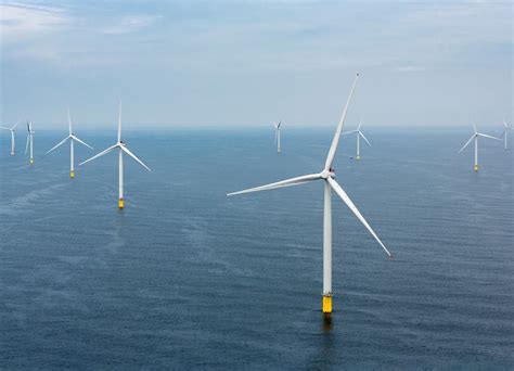 Gujarat to sign MoU for India’s 1st 500 MW offshore wind energy project | REVE News of the wind ...