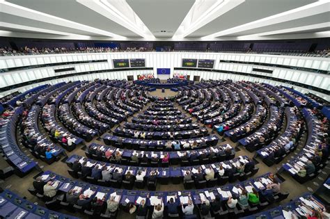 EU Parliament to sue the Commission over Hungary funds - Baltic News ...