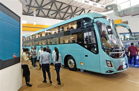 VECV showcases Volvo 9600 and Eicher Inter-City Coach – Motorindia