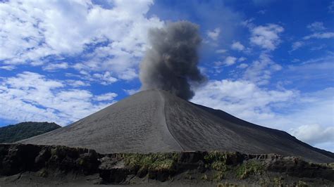 Vanuatu: un volcan provoque l'évacuation totale d'une île - Le Vert