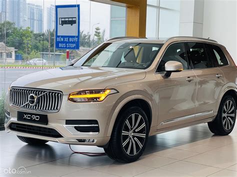 Volvo XC90 2023: Giá xe XC90 mới nhất & giá lăn bánh kèm ưu đãi (11/2023)