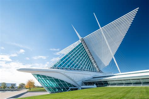 Milwaukee Art Museum | Landscape architecture design, Architecture, Modern architecture