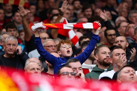 What distinguishes younger Premier League fans from older ones?