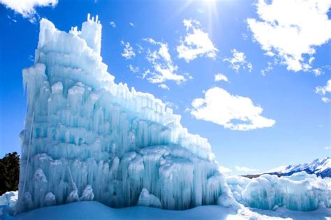 7 Tips for Visiting the Dillon Ice Castles in Colorado - Eternal Arrival