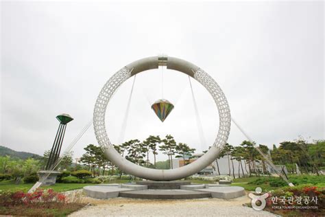 Iksan Jewelry Museum (익산 보석박물관) - Discover Latest K-Pop News, K-Drama ...