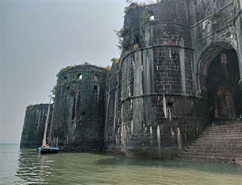 Murud Janjira Fort - The Only Unconquered Fort In Maharashtra | Going ...