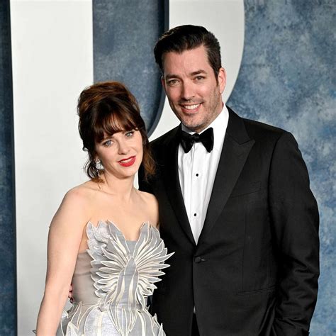 Zooey Deschanel and Jonathan Scott Are Engaged!