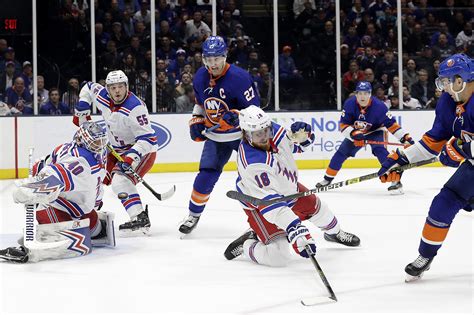 Rangers, Islanders are Vegas-bound for NHL playoffs