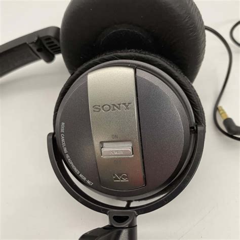 Sony Noise Cancelling Headphones(s)