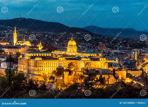 Historical Buda Castle at Night Stock Photo - Image of gellert, observation: 163168846