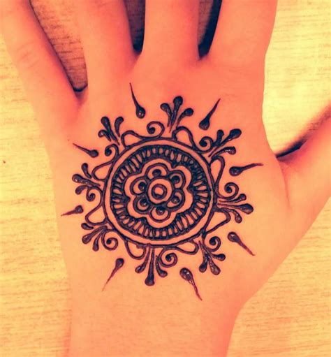 51+ Easy & Simple Mehndi Designs for Kids