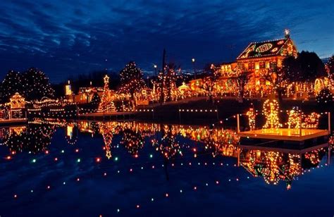 MAGIC LIGHTS - Review of Koziar's Christmas Village, Bernville, PA ...