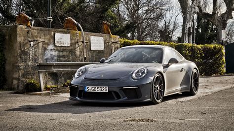 Porsche 911 GT3 Touring review: wingless wonder? | Top Gear