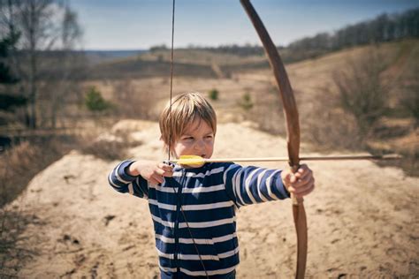 Understanding Different Types of Traditional Archery Bows – Calgary Archers