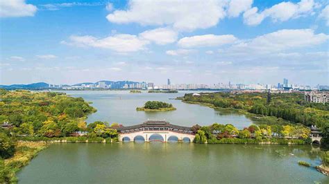 A rich tapestry of life and history by China's Taihu Lake - CGTN