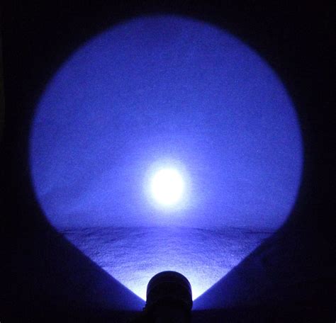 Lifestyle 800 Lumens Cree LED flashlight review - The Gadgeteer